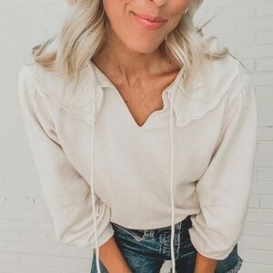 Who What Wear Cream Crewneck Pullover Sweater